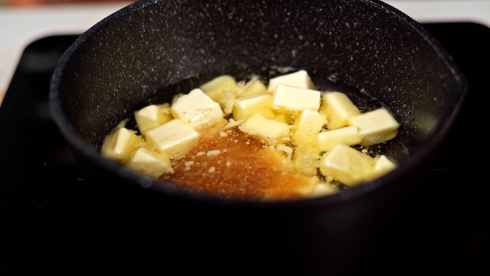 ajouter la cassonade au beurre et à l eau dans une casserole exemple de petit dejeuner gouter healthy enfant