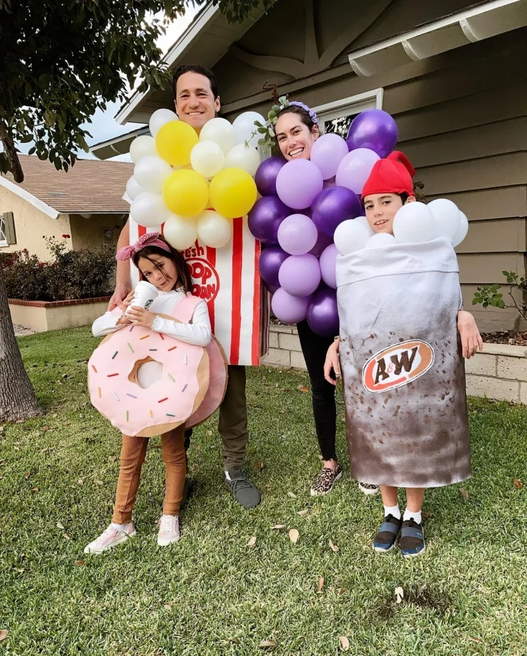 costumes famille friandises popcorn boite ballons cookie donut carton