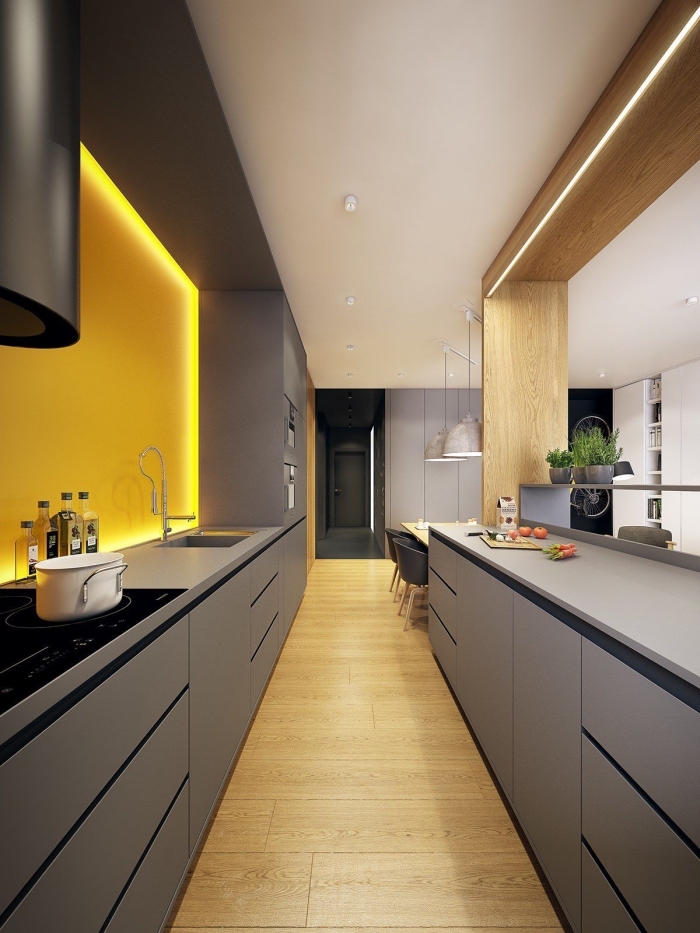 agencement cuisine en parallèle, quelles couleurs associer dans une cuisine moderne, exemple de cuisine gris et jaune