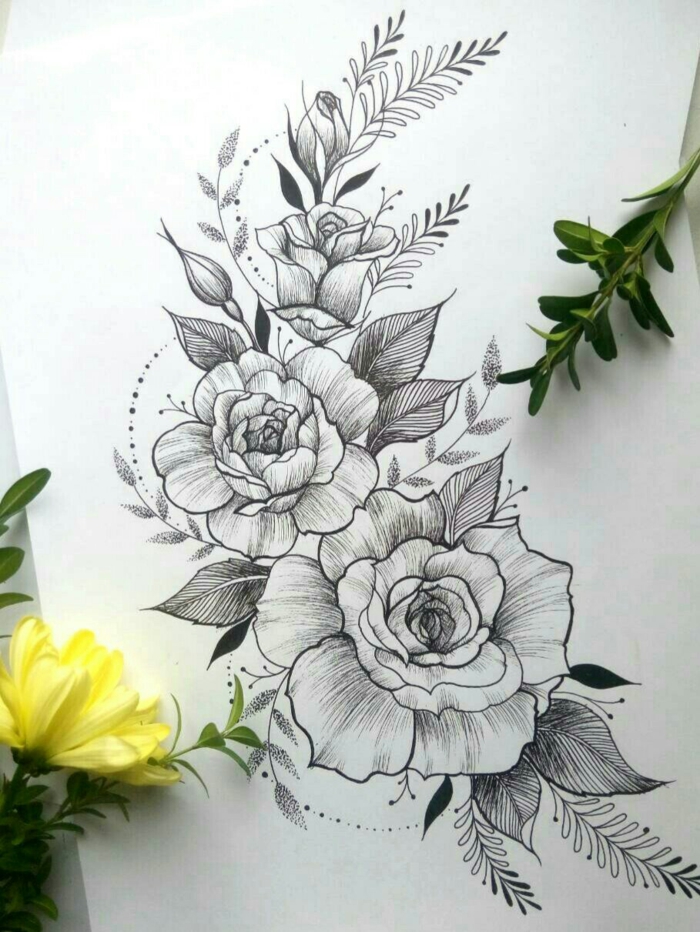 Idée de tatouage femme, tatto abstrait ou realiste, choix de tatouage pour femme fleurs, bouquet de roses ou couronne de fleurs pour tatouage féminine très jolie