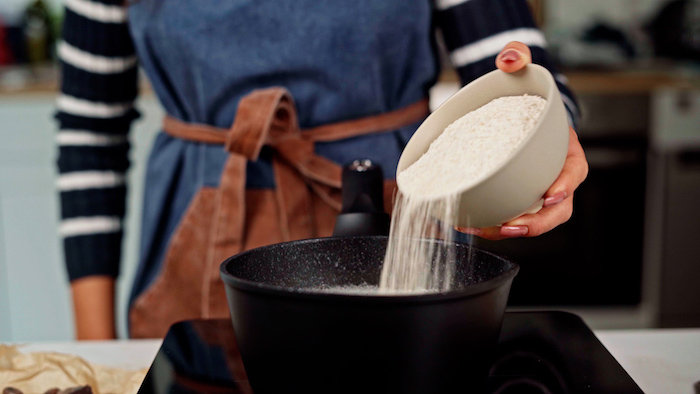 incorporer la farine de blé entier au reste des ingredients comment faire une pâte à churros maison dans casserole