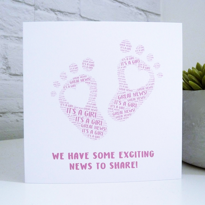 diy carte annonce bébé fille, exemple de faire part naissance fille sur papier blanc avec dessins empreints pieds