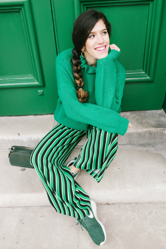 Pantalon et pull vert nouvel an tenue de noël pour femme idée quelle est la plus belle tenue