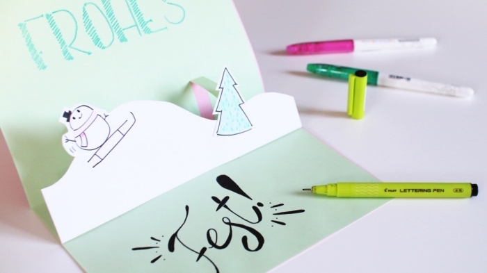 comment faire une carte postale en papier coloré, exemple de carte pop up facile pour enfants, activité manuelle noel
