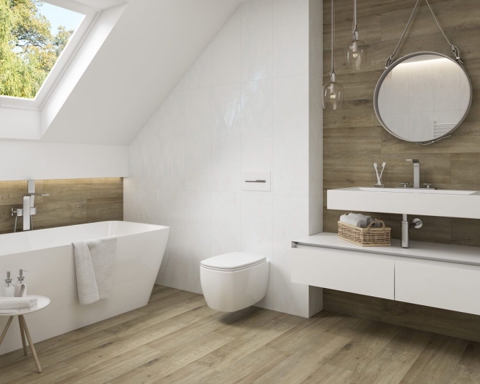 amenagement petite salle de bain 4m2, déco salle de bain sous pente avec revêtement en carreaux imitation bois