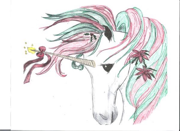 dessin de licorne tête baisée avec une crinière rose-vert et une corne décorée de fleurs