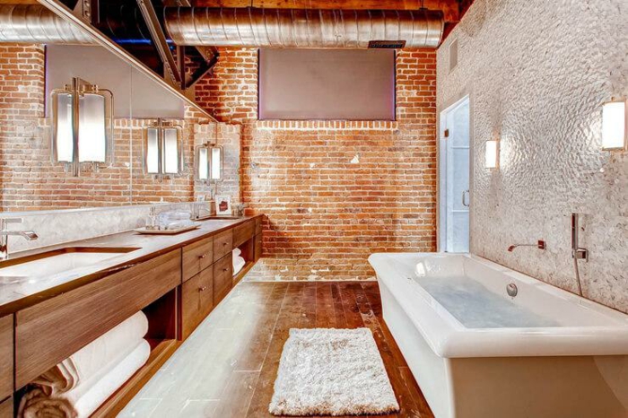 La plus belle salle de bain retro, decoration industriel vintage, style beau et moderne actuellement briques rouges baignoire 
