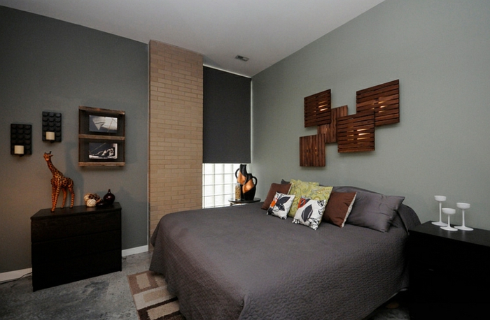 chambre couleur sombres lits etageres en bois
