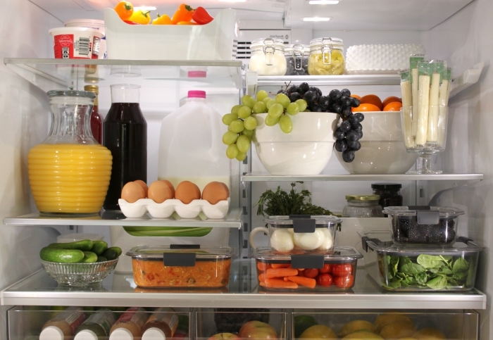 comment ranger son frigo pour y conserver mieux ses aliments et éviter le gaspillage alimentaire, intérieur d'un frigo bien rangé 