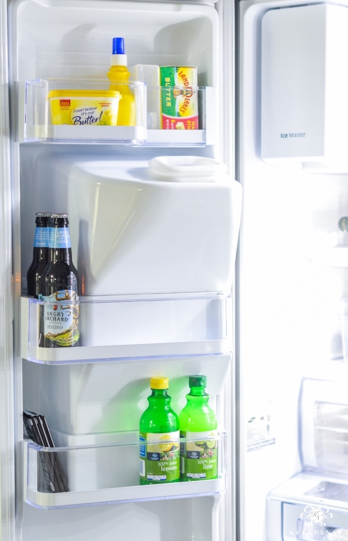 les aliments conservés dans la zone tempérée de la porte du réfrigérateur, astuces organisation frigo selon les zones de froid