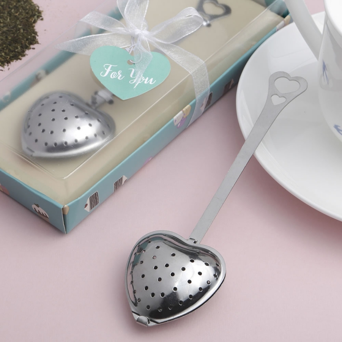 accessoire cuillère en métal en forme de coeur pour thé, infuseur thé en forme coeur, idée originale saint valentin