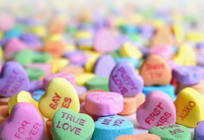 Bonbons coeurs pour saint valentin, belle image d'amour, image st valentin idée que offrir a son copain