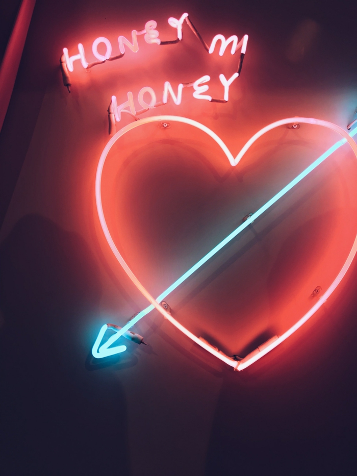 Neon sign, couple romantique, carte st valentin, l amour pour toujours quel est le plus beau couple du monde 
