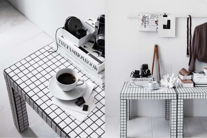idée de meuble relooké sans peinture, une petite table lack en mosaïque de carreaux noir et blanc qui se fait un accent déco moderne