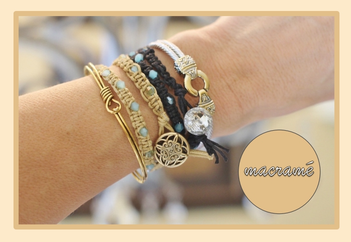 réaliser un noeud bracelet original, modèle de bijou tressé en corde beige avec ornements perles bleu pastel
