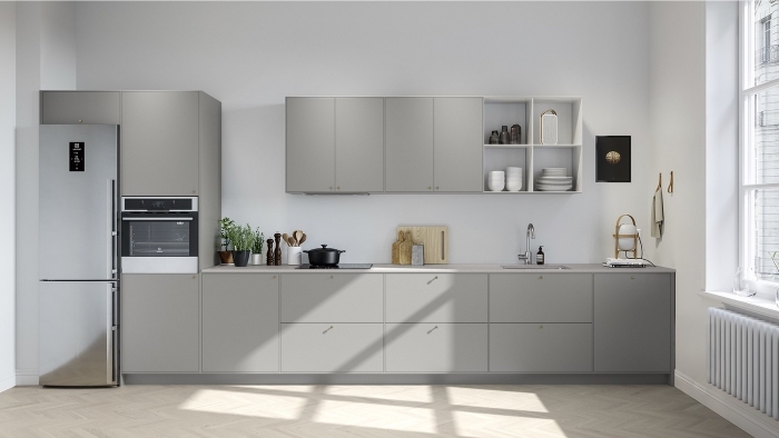 design minimaliste dans une cuisine blanche aménagée avec armoires en gris, idée quelle couleur avec le gris dans une cuisine