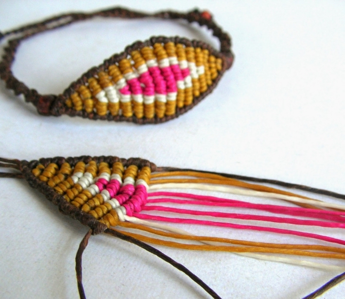 idée bracelet tressé en corde macramé de couleur marron, modèle de bijou fait main avec corde et noeuds macramé