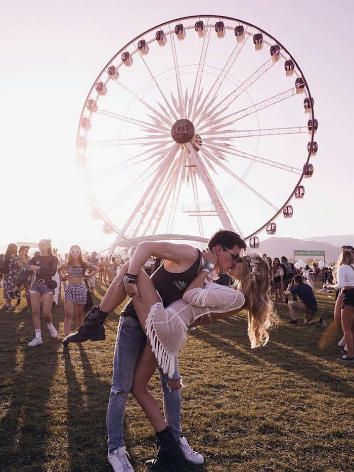 Comment s habiller pour Coachella 2019, robe courte blanche été, robe hippie chic