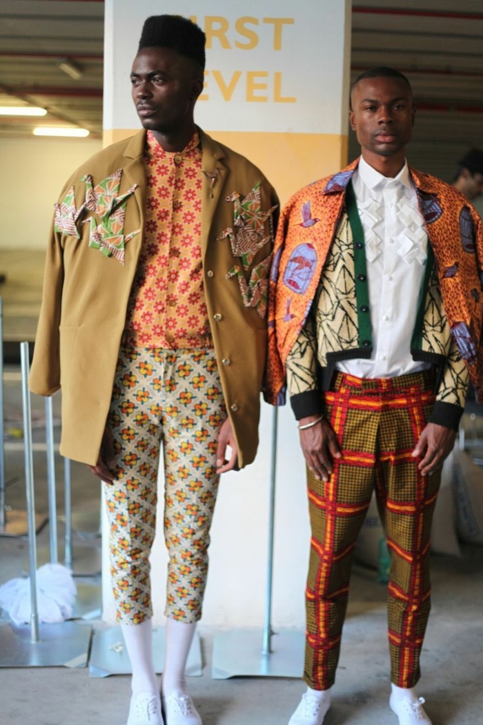 costumes élégants pour homme africain, vestes patchwork, pantalons motifs africains, chemises originales aux motifs ethniques