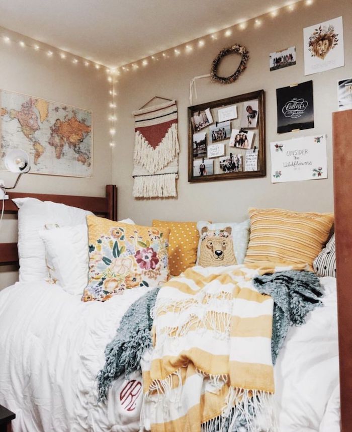 Idée déco chambre étudient, chambre tumblr hipster style avec coussins jaunes mignons, cool idée pour la chambre à coucher