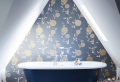 La salle de bain sous comble – petites astuces pour l’aménager et décorer