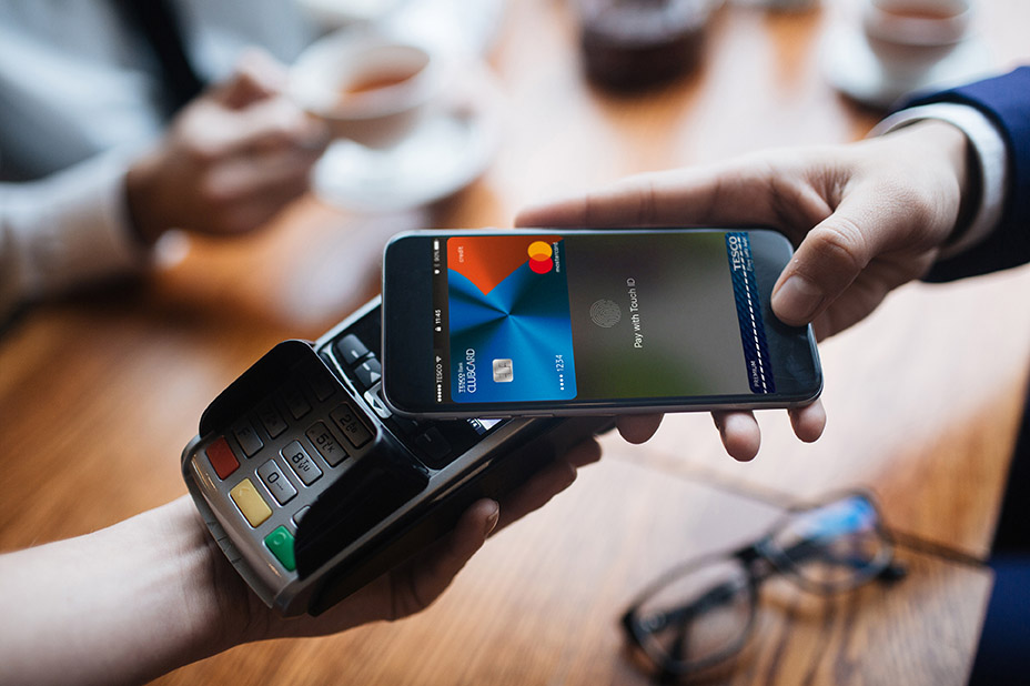 carte bancaire dans le portable comment payer son dejeuner avec son portable