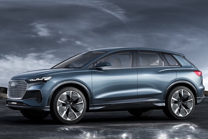 image illustration du nouveau SUV 100% électrique Audi Q4 E-Tron présenté au salon de l'Auto de Genève et commercialisé en 2020 2021