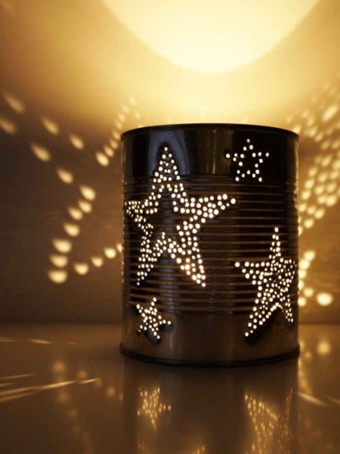 faire des trous sur une canette, diy lanterne fabriquée en boîte de conserve, modèle lanterne aux motifs étoiles