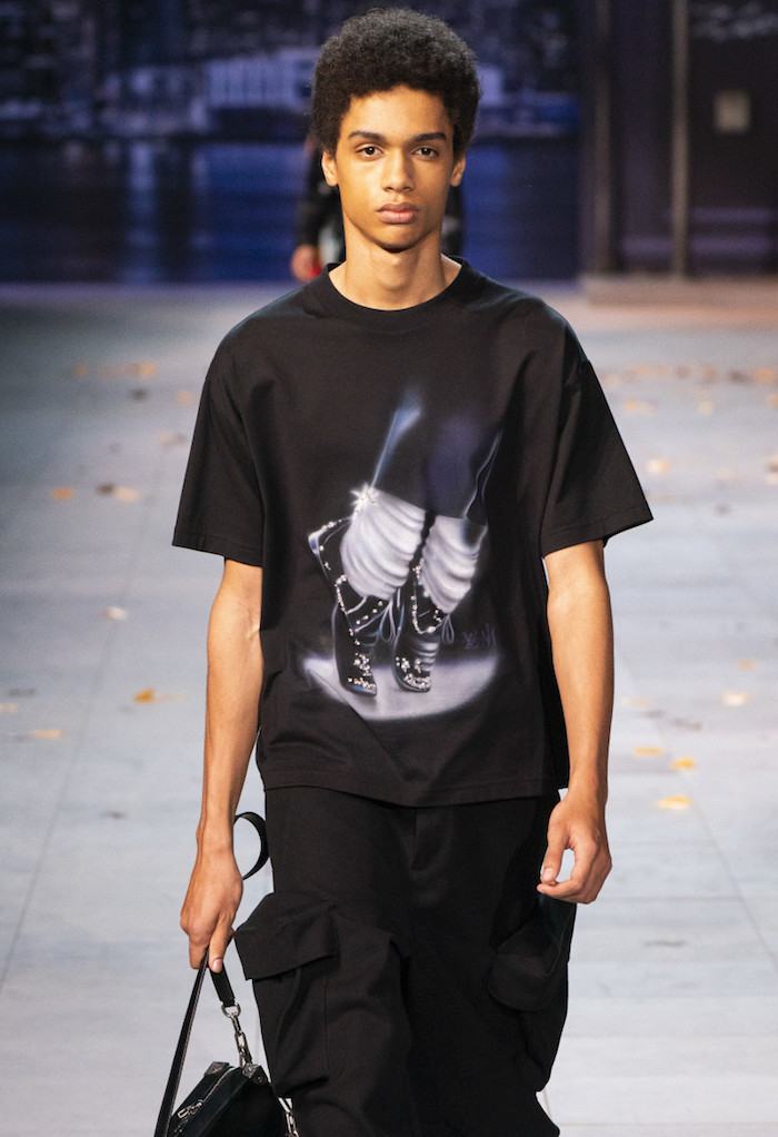 tee shirt issu de la collection automne hiver 19 de Virgil Abloh inspirée par Michael Jackson pour la marque Louis Vuitton