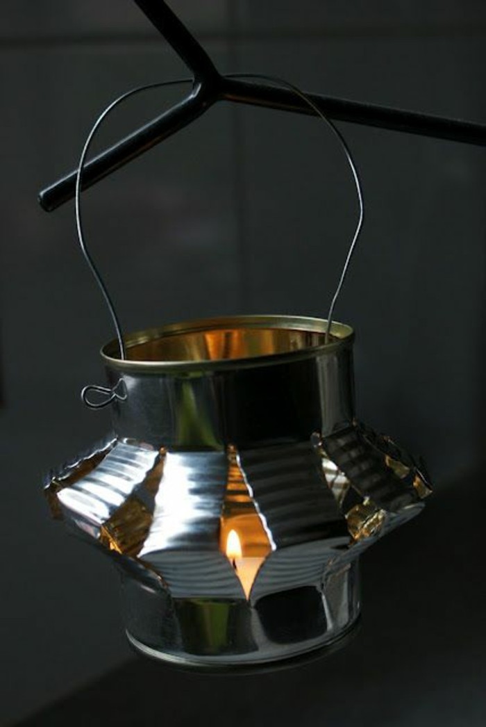 activité manuelle recyclage de canette, fabriquer une lanterne facile en boîte conserve, diy modèle de lanterne