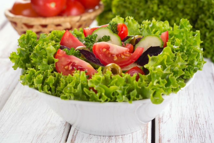 salade verte, laitue verte, tomates, concombres, recette minceur aux laitues et aux tomates