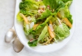 Boostez votre métabolisme avec une salade verte originale – plusieurs photos et recettes délicieuses