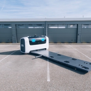 Le robot Stan gare les voitures sur le parking de l'Aéroport de Lyon-Saint-Exupéry