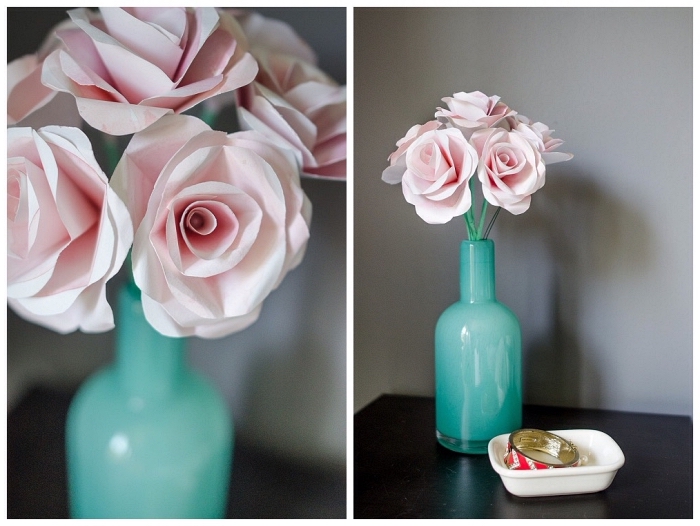 idée déco avec des fleurs en papier, bouquet de roses en papier posé dans un vase couleur menthe à l'eau