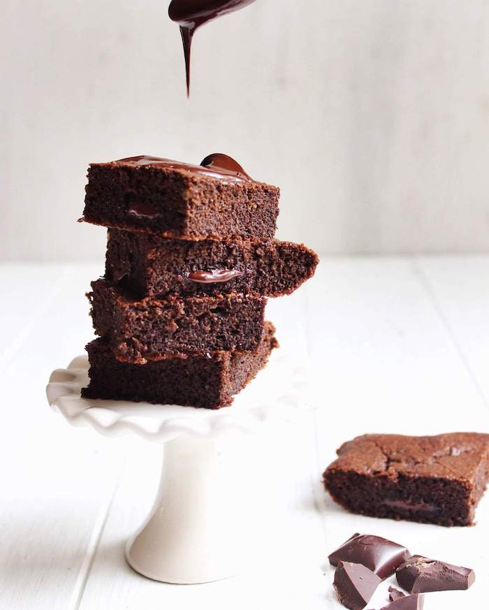 recette brownie poudre d amande, chocolat noir et cacao, recette sans gluten, alimentation keto 
