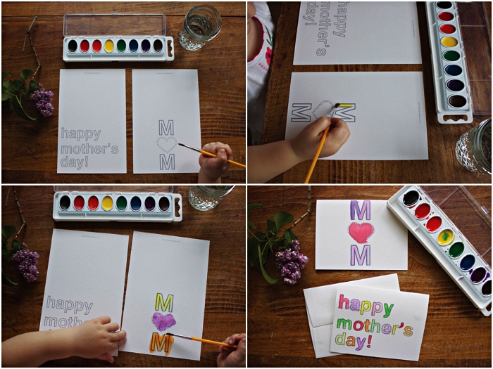 une carte personnalisée pour souhaiter bonne fête des mères avec lettres coloriées à l'aquarelle