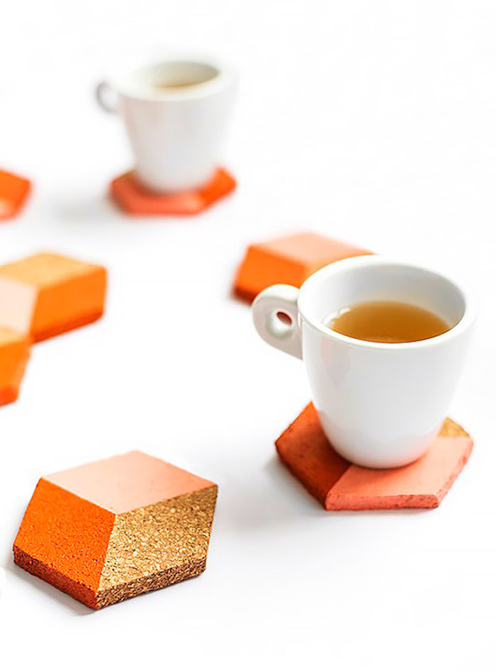 Cool idée de cadeau DIY coloré liège pour café et thé, cadeau anniversaire de mariage, quoi offrir pour un mariage