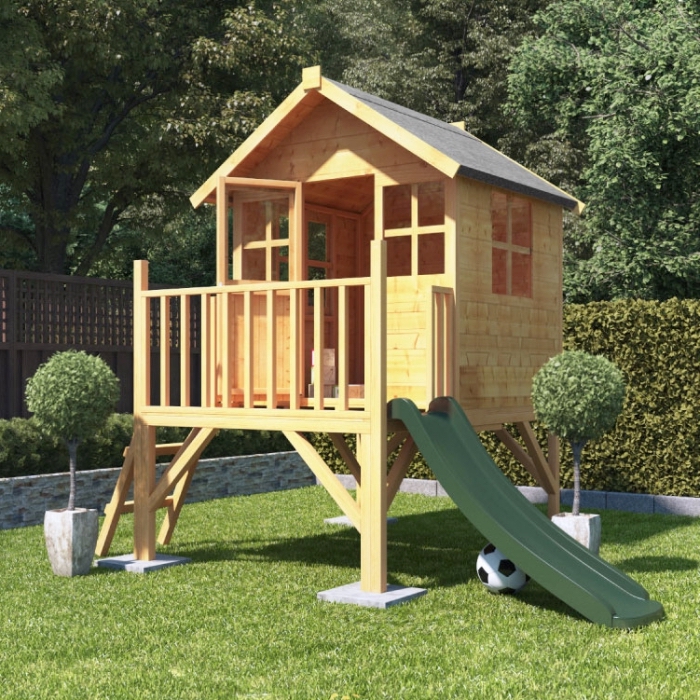 construire une cabane de jardin, créer un espace de jeux extérieur avec palette ou bois recyclé, modèle maison en bois diy