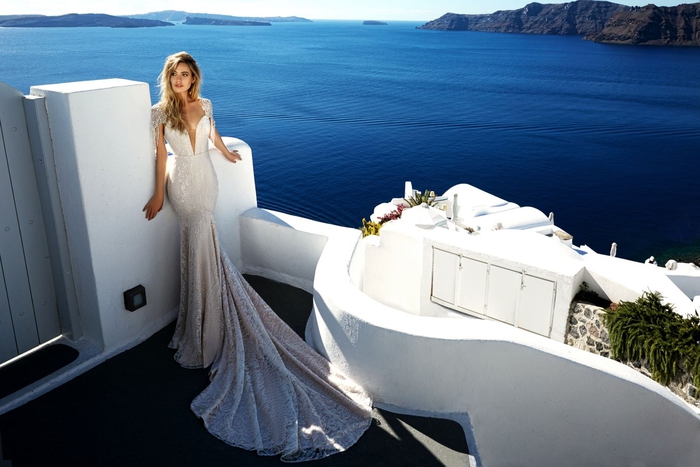 Mariage d'été robe magnifique, photo de Santorin, robe de mariee romantique, robe pour mariage élégante, robe de mariée fluide