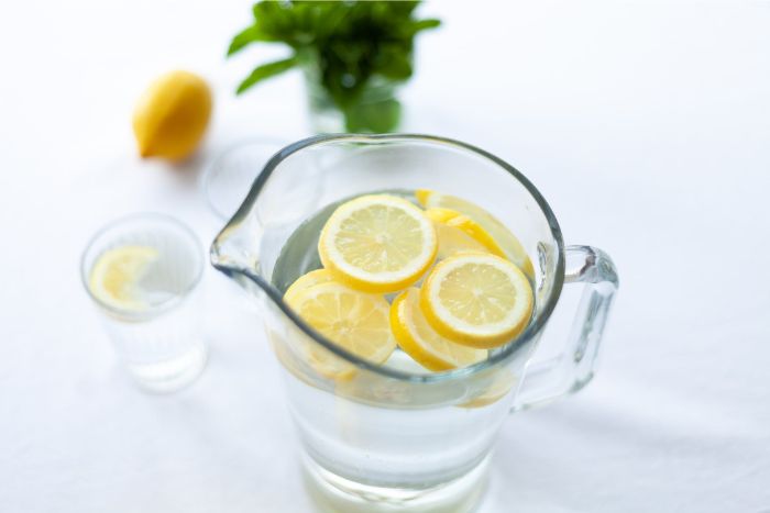 conseils pour bien hydrater votre peau, eau du citron