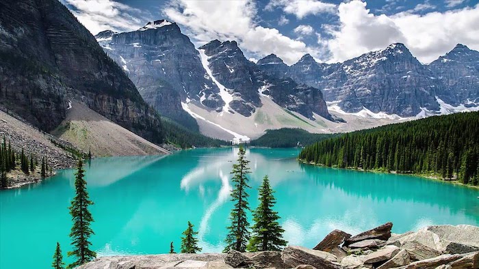 Canada paysage mer, les plus belles photos du monde, les plus beaux paysages du monde bleu-vert lac et montagnes enneigés