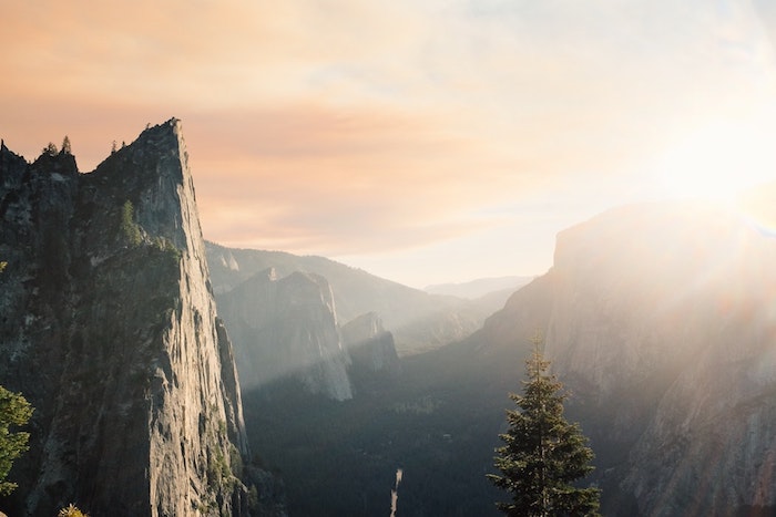 Yosemite amérique du nord paysage, les plus beaux pays du monde, fond d’écran paysage, montagne au coucher de soleil