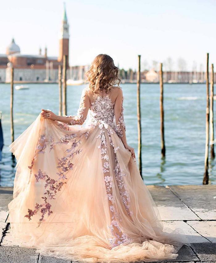 Robe de mariée dentelle, Venise photo femme, robe hippie, robe longue bohème, robe ete 2019, idée comment s'habiller