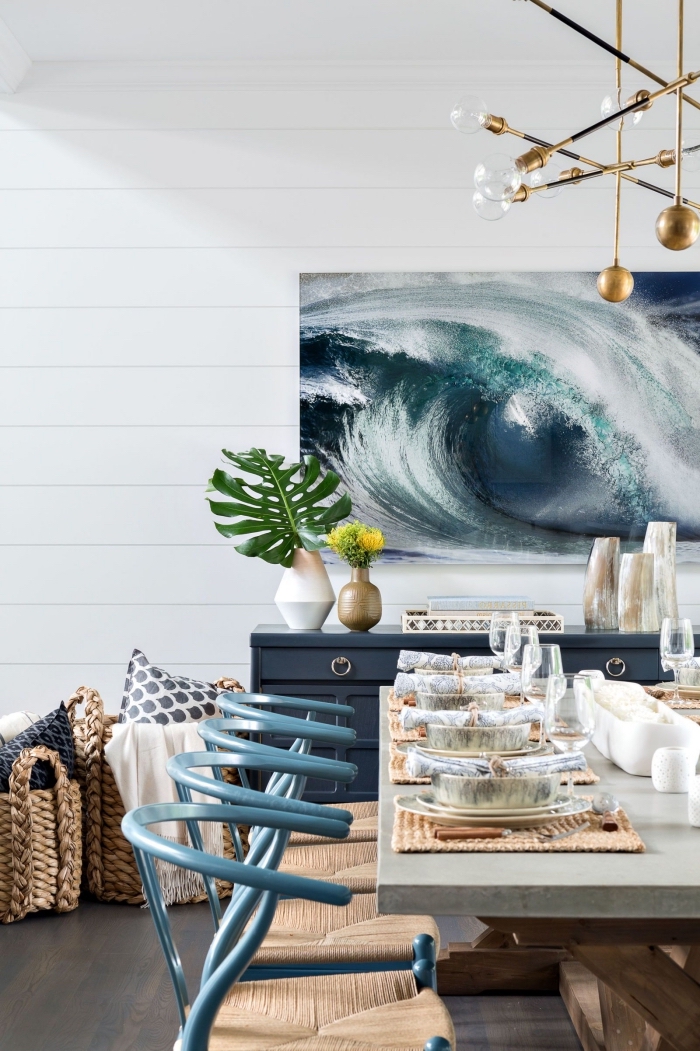 comment décorer une salle à manger dans l'esprit marine, idée comment intégrer la couleur bleu marine dans la déco