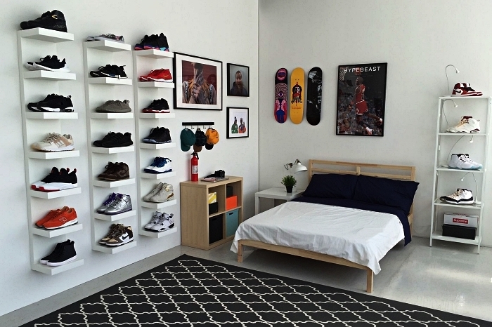solution gain de place avec meuble chaussures ikea, étagères murales lack pour ranger ses paires de baskets favorites