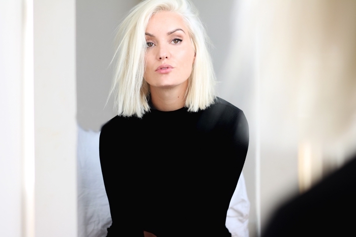 exemple de coupe carré blond, cheveux blond polaire pour yeux marron et peau claire, coupe tendance 2019 femme