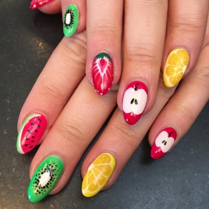 manucure fruitée, ongles décorés de fruits, idée nail art vitaminée, motifs de fruits sur les ongles