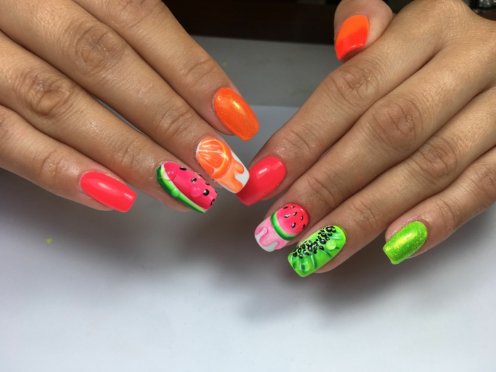 manucure melon d eau, orange, kiwis, ongles décorés aux couleurs néon, ongles ballerines