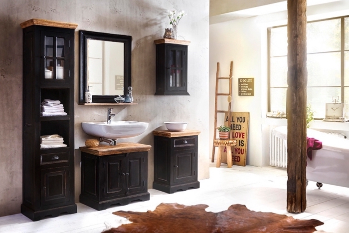 décoration style rétro classique aux murs gris clair avec meubles en noir et bois, idée plancher bois peint blanc dans la salle de bain avec 