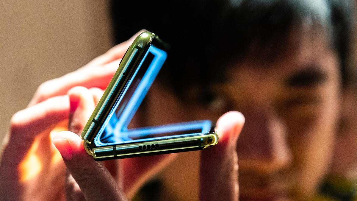 EN voulant devancer son concurrent Huawei et son Mate X, Samsung a lancé le Galaxy Fold alors qu'il n'était pas prêt, a confessé le PDG DJ Koh